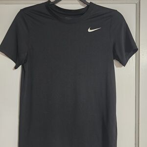 Nike Dri-Fit - Black - Short Sleeve Tee